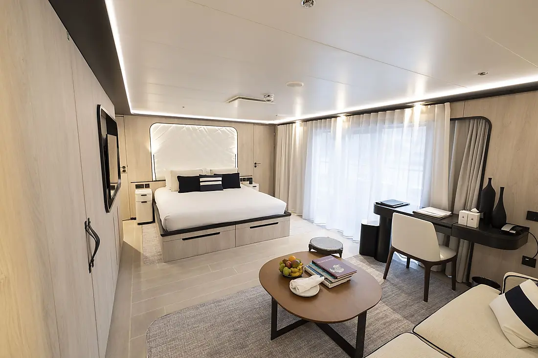 Carousel cabins: Privilege suite