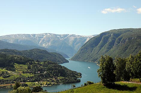 2 Jul 26 - Sailing in the Hardangerfjord
