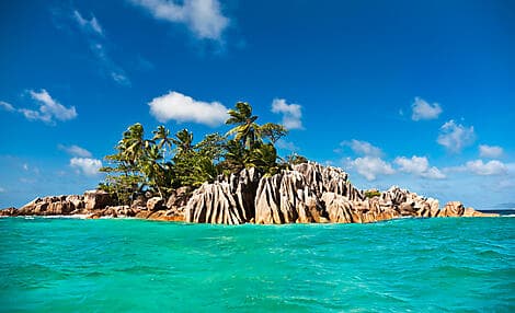 31 Jan 26 - Praslin Island