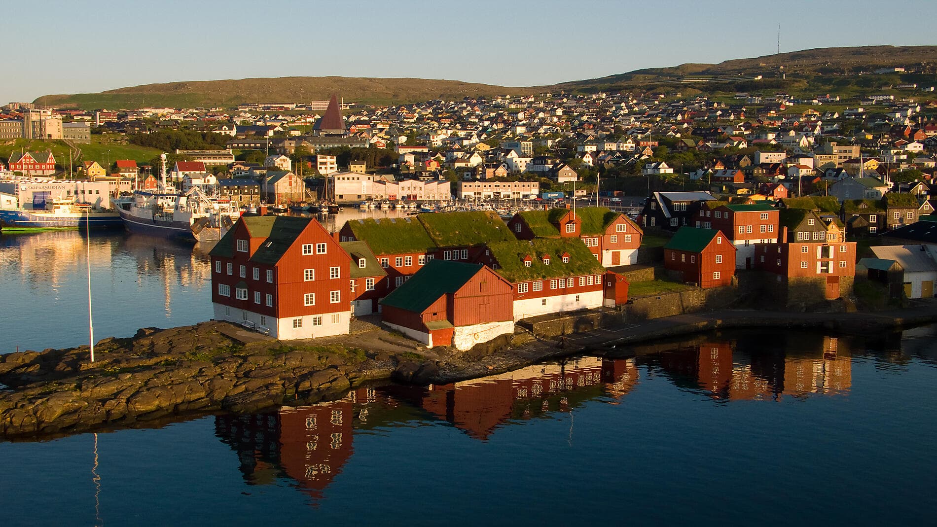 The wild archipelagos of the North Atlantic  