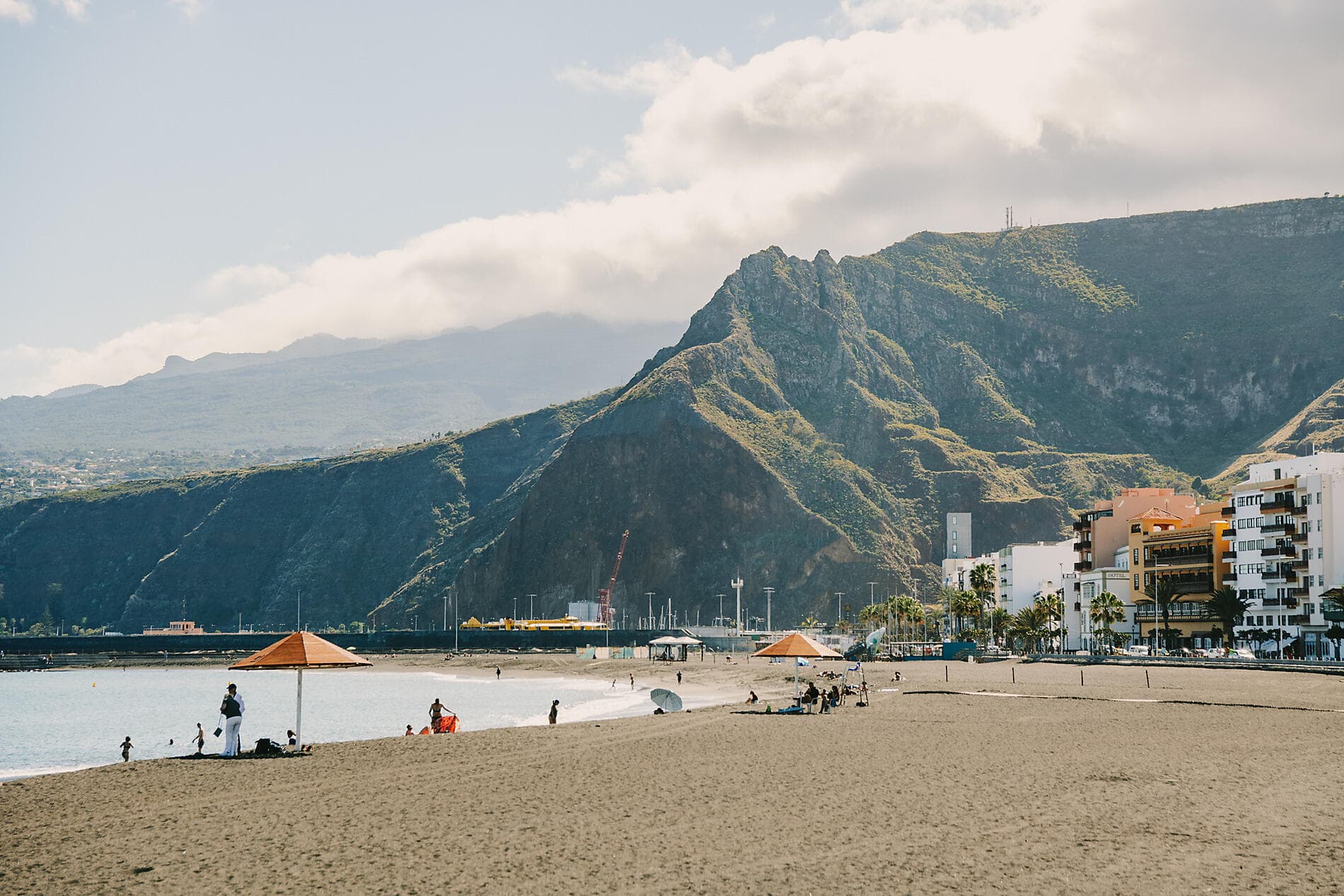 Splendours of the Canaries and authentic Madeira 