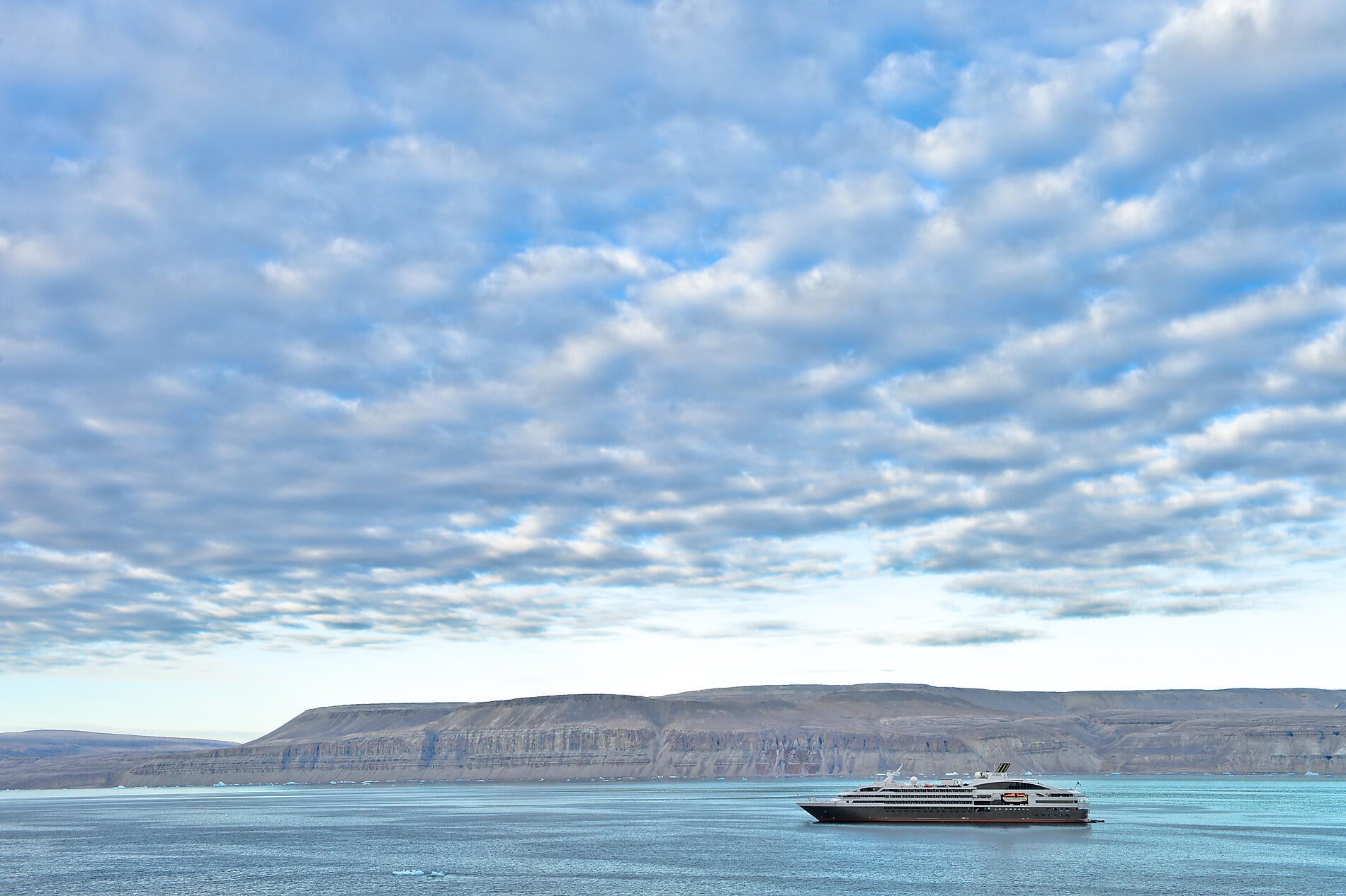 N°-1139-Devon Island-Crocker Bay.JPEG