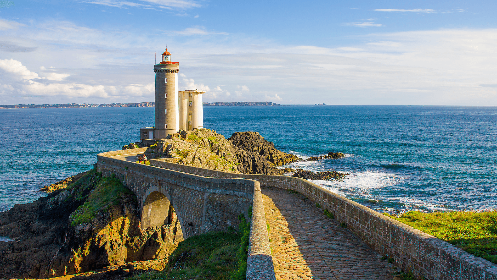 Summer Escapes: From the North Sea to the Iberian Peninsula Summer Escapes: From the North Sea to the Iberian Peninsula