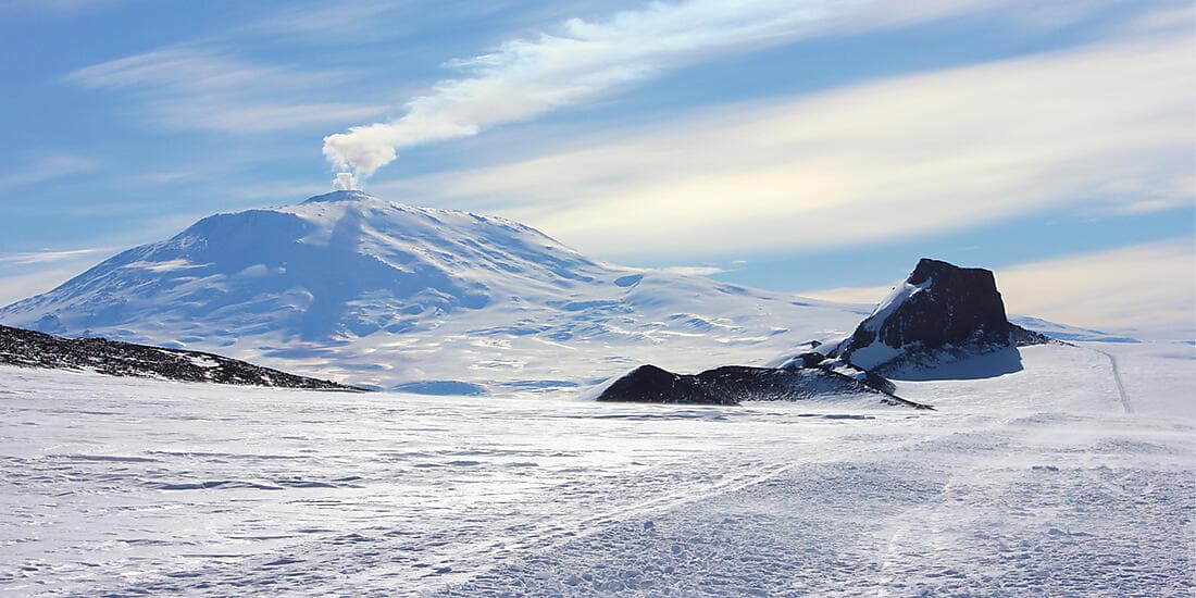 Unexplored Western Antarctica between Two Continents