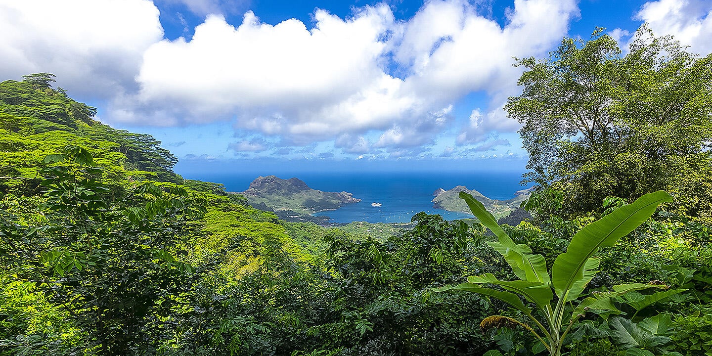 Polynesian Bliss: Marquesas and Tuamotu Polynesian Bliss: Marquesas and Tuamotu